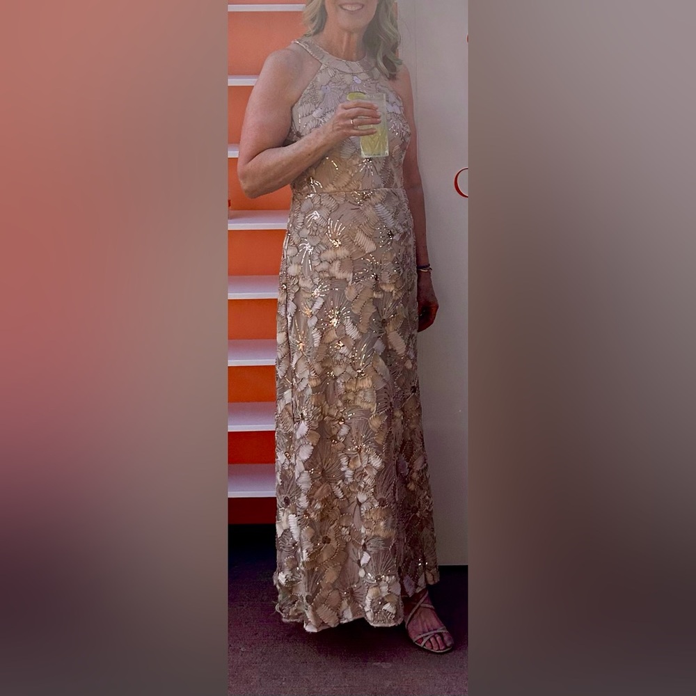 Betsy & Adam
Sequin floral
Champagne/Gold - Picture 7 of 12